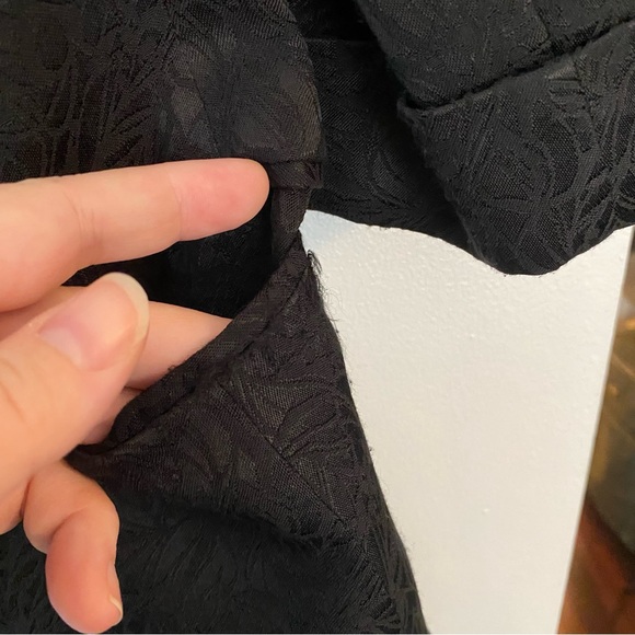 Gorgeous Calvin Klein jacquard blazer in size 6. Excellent condition! - Picture 7 of 12